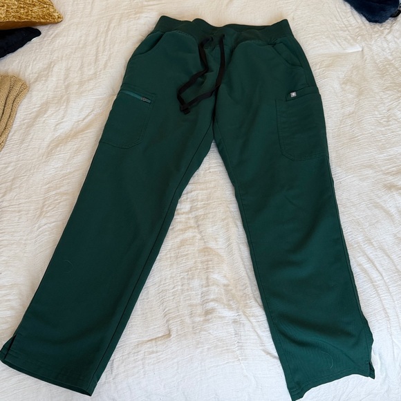 Figs Deep Green Medical Scrubs - Picture 2 of 2